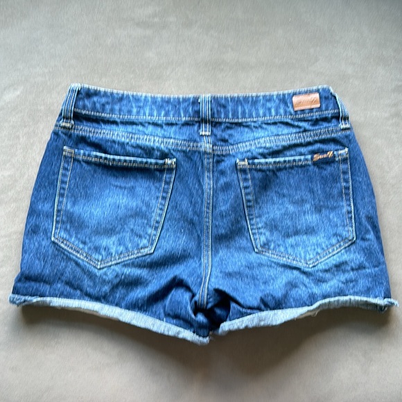 Seven7 distressed weekend shorts size 6 B39 - Picture 2 of 8